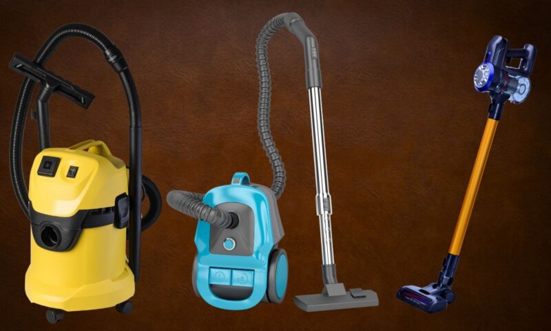 prikaz tri usisivača na braon pozadini, štapni, vakum i klasičan usisivač